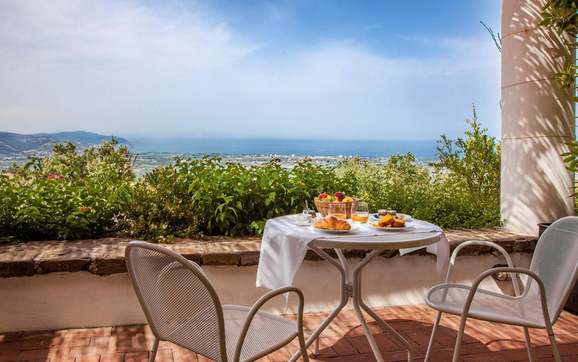 Borgo La Pietraia Hotel Paestum Exterior photo