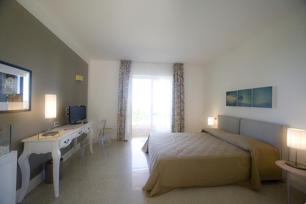Borgo La Pietraia Hotel Paestum Exterior photo